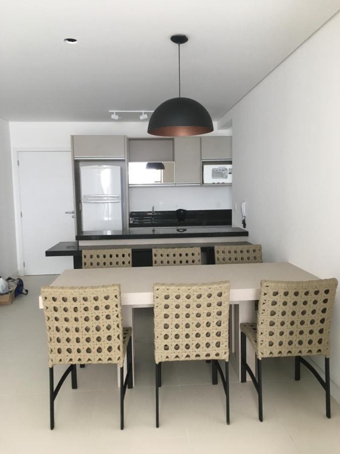 Apartamento Design Com Piscina E Vista Espetacular Флорианополис Экстерьер фото